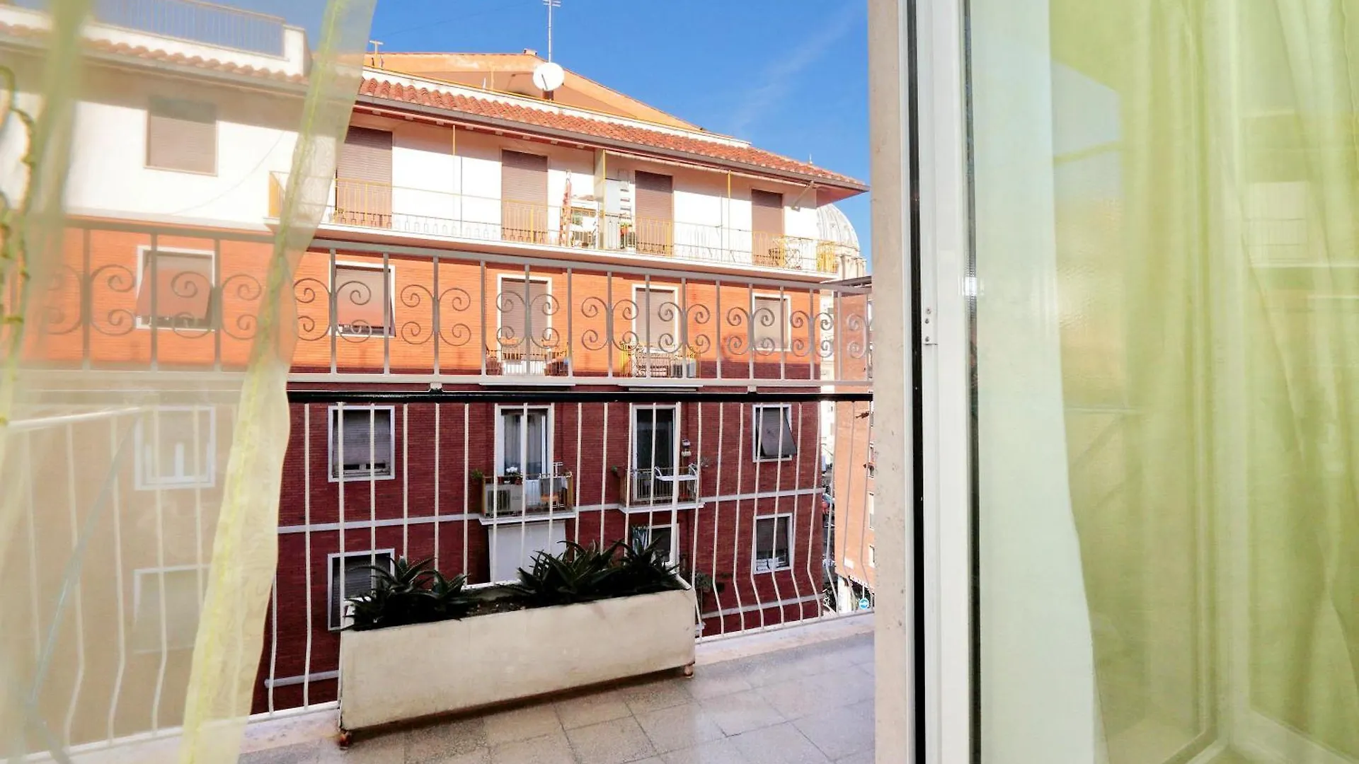 Apartment Center Of Rome Near Vatican And Trastevere Garage Included In The Price Top Place For Jubilee